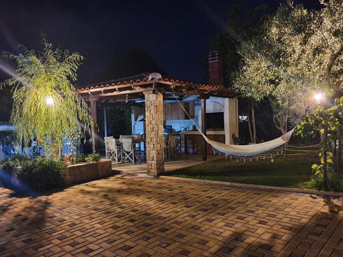 Katina'S House Apartment Вурвуру Екстериор снимка