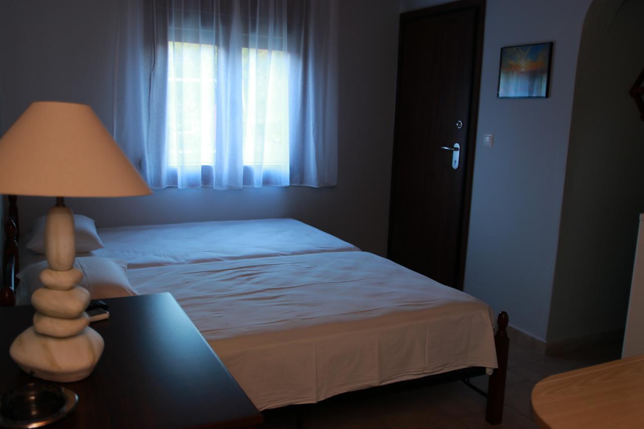 Katina'S House Apartment Вурвуру Екстериор снимка