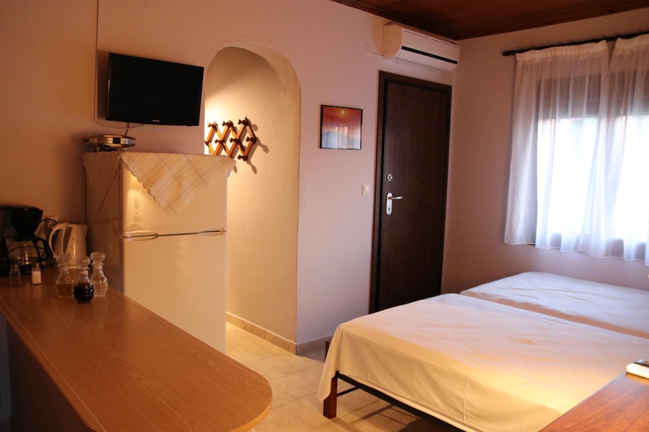 Katina'S House Apartment Вурвуру Екстериор снимка